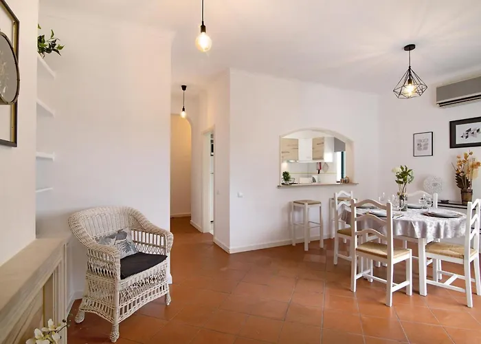 Medusa - Sunny Way By Interhome *